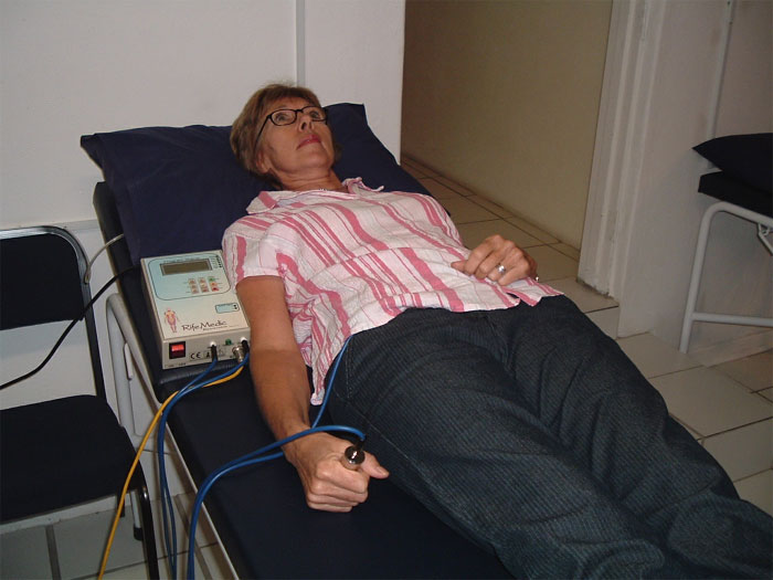 A patient undergoes the "Rife Therapy Treatment" in South-Africa